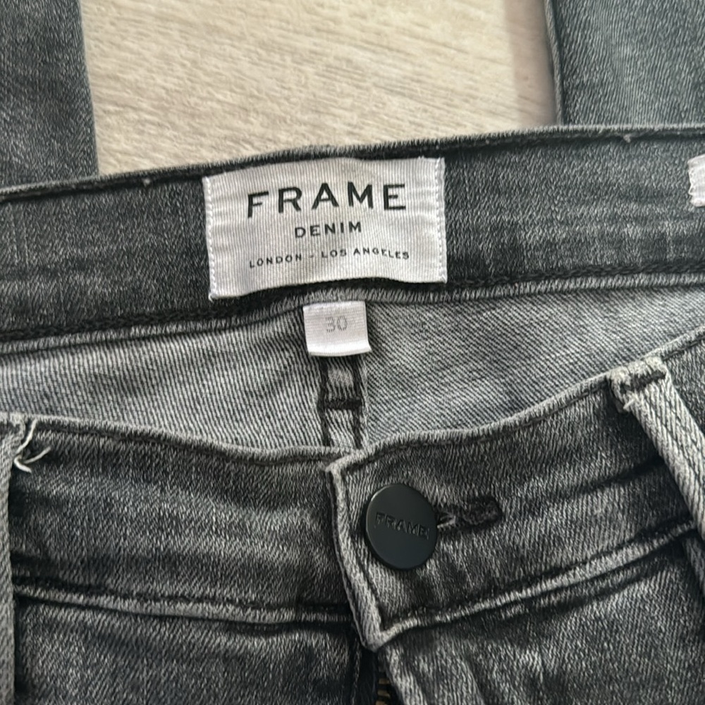 Frame Jeans - Picture 3 of 4